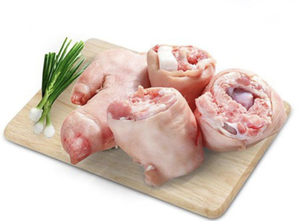 Móng giò heo cắt nhỏ