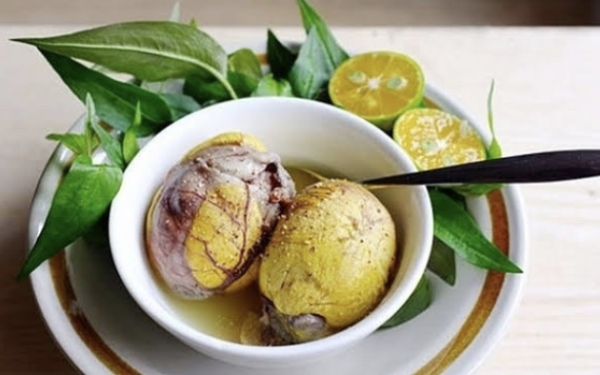 Trứng gà lộn