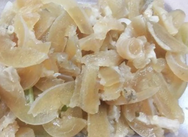 Gân trắng bò